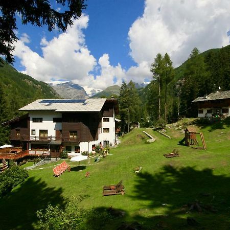 Albergo Villa Anna Maria Champoluc Dış mekan fotoğraf