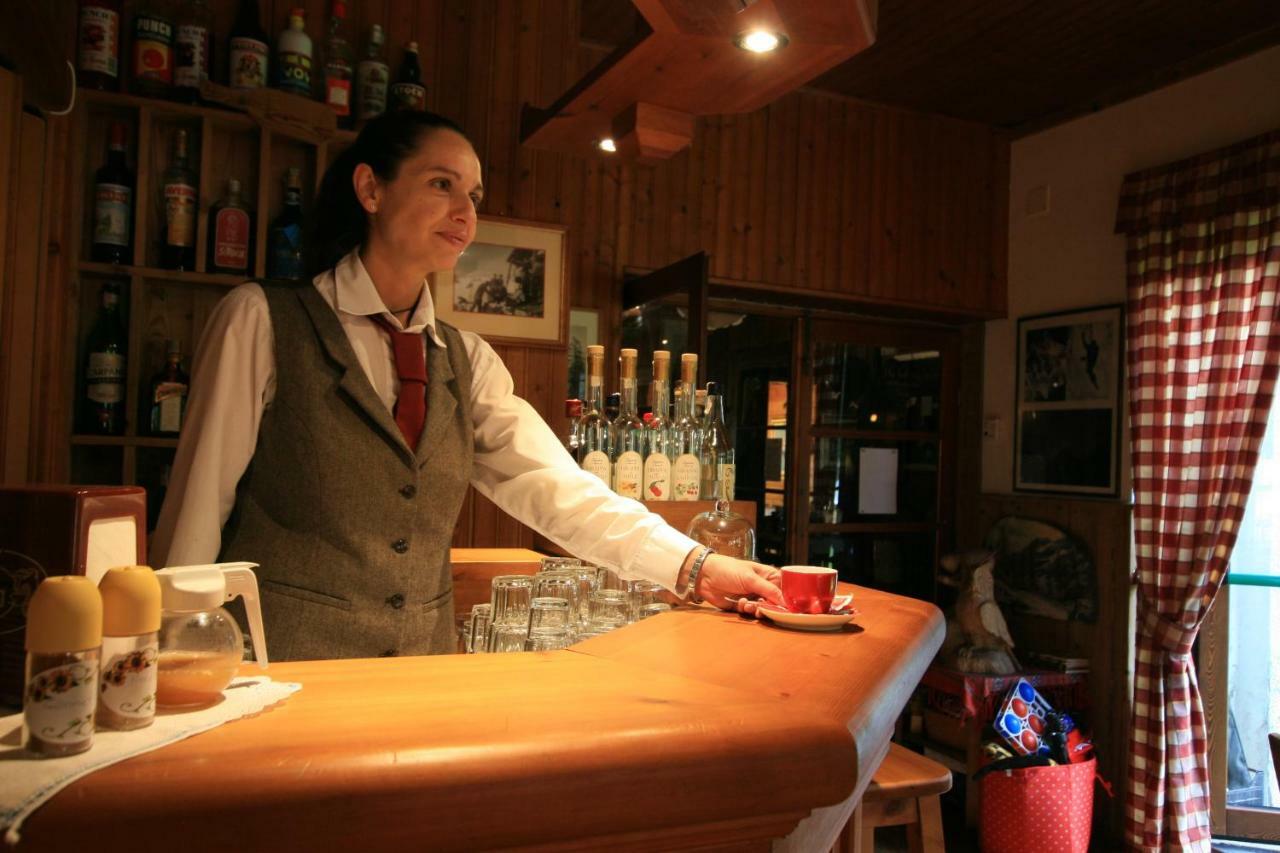Albergo Villa Anna Maria Champoluc Dış mekan fotoğraf